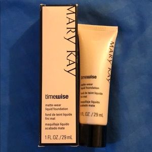 Mary Kay Matte-Wear foundation